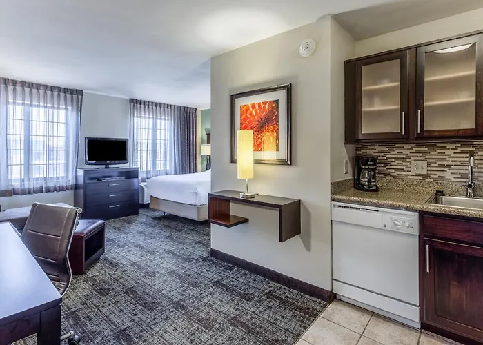 Staybridge Suites Davenport By Ihg Bettendorf