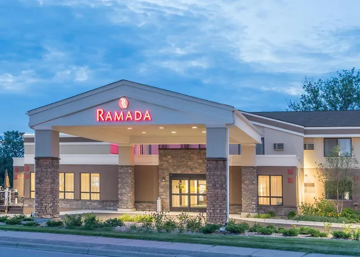 Ramada By Wyndham Minneapolis Golden Valley