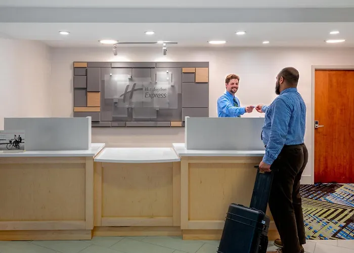 Holiday Inn Express Chapel Hill By Ihg