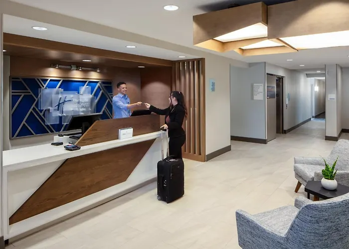 Holiday Inn Express Turlock By Ihg