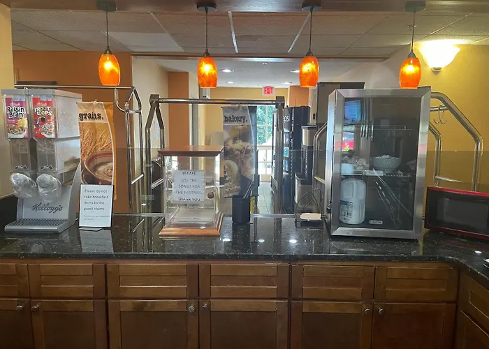 Microtel Inn & Suites Newport News