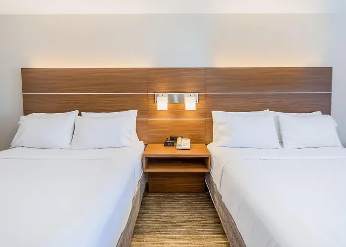 Holiday Inn Express Orange Beach - On The Beach By Ihg