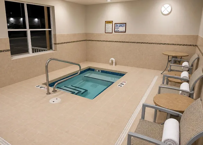 Heritage Hotel And Suites