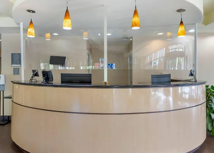Comfort Suites Columbia Northeast - Fort Jackson