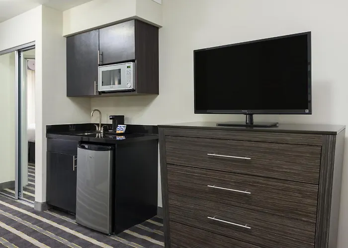 Holiday Inn Express And Suites Norman By Ihg