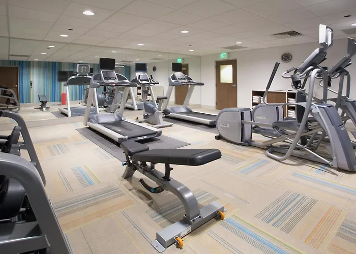 Holiday Inn Express & Suites Shawnee - Kansas City West By Ihg