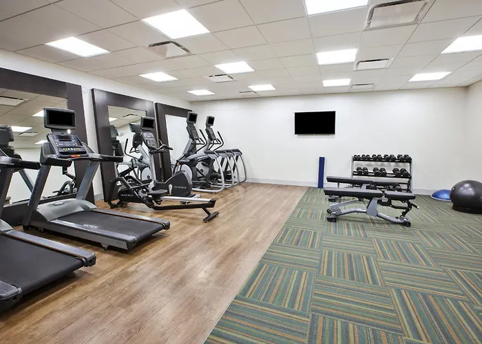 Holiday Inn Express & Suites Okemos - University Area By Ihg