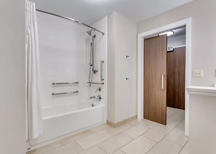 Holiday Inn Express & Suites Hammond By Ihg