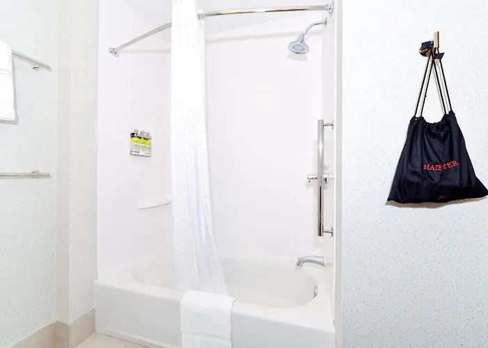 Holiday Inn Express & Suites - Elko By Ihg