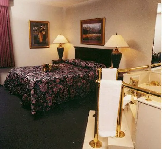Lees Inn & Suites Muncie
