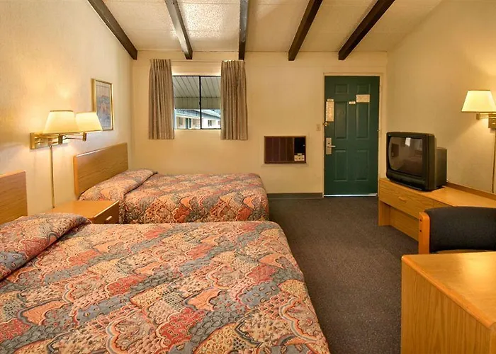 Peoria Inn Tulsa