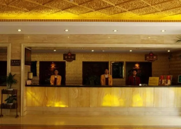 Paradise Hotel Shangri-La