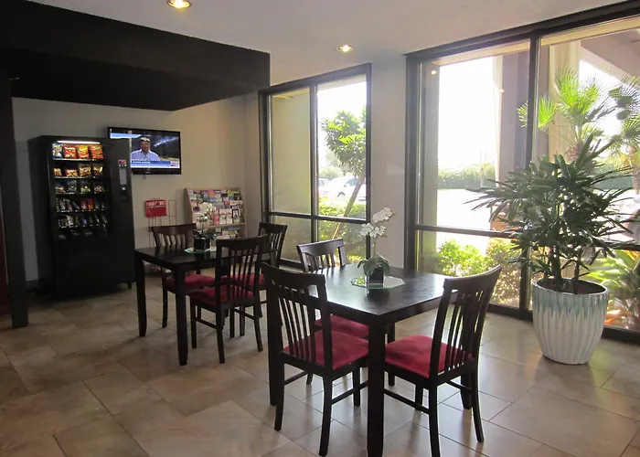 Sacramento Inn And Suites