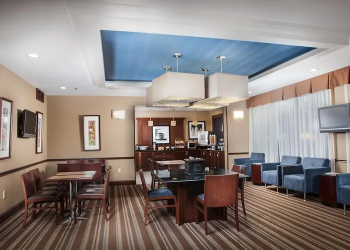 Best Western Plus Portsmouth-Chesapeake