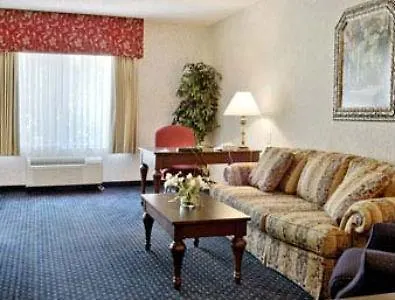 Wingate By Wyndham Tallahassee / Fsu