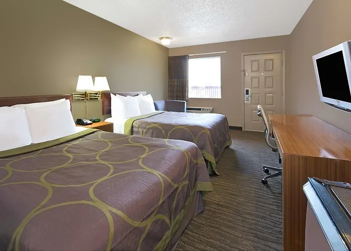 Super 8 Dallas Love Field Market Center