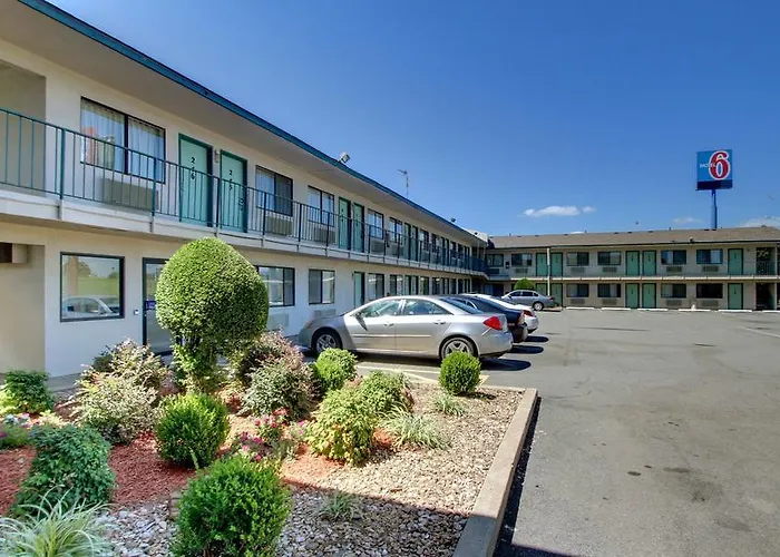 Rodeway Inn Fort Smith I-40