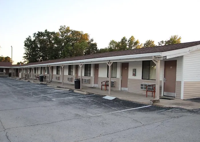 Frontier Motel Kingdom City