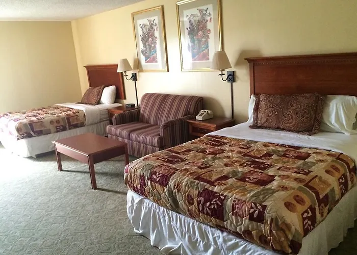 Plaza Hotel And Suites
