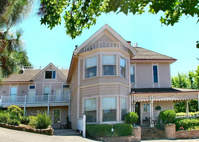 Power'S Mansion Bed & Breakfast Auburn