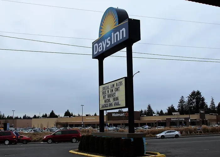 Days Inn By Wyndham Everett