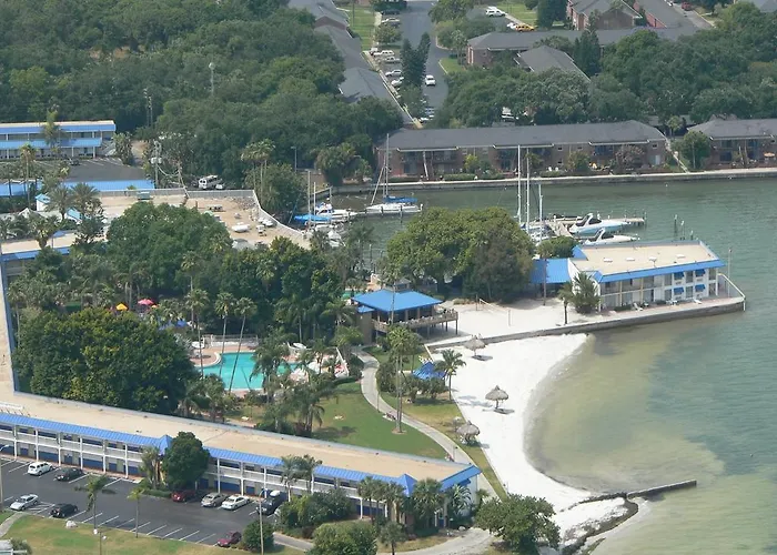 Magnuson Hotel Marina Cove St. Petersburg