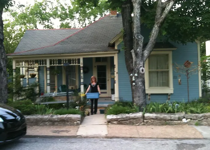 11 Singleton House B&B
