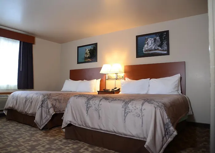 North Star Hotel Pictured Rocks Munising