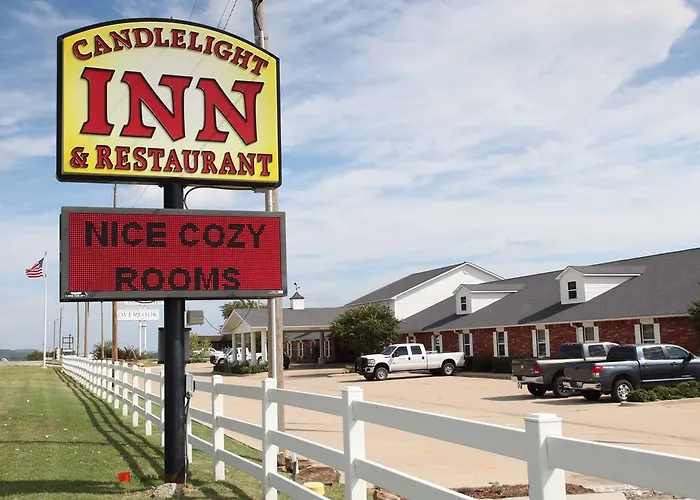 Candlelight Inn & Suites Savanna