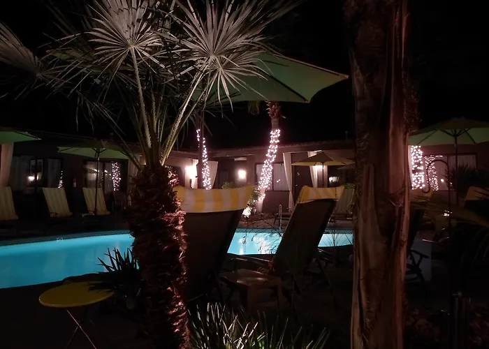 Avanti Hotel Palm Springs