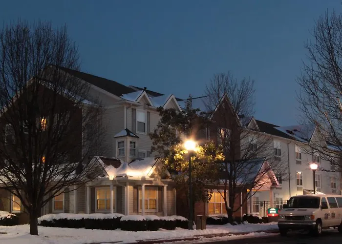 Hawthorn Suites By Wyndham Louisville North