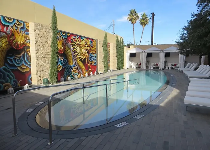 Lucky Dragon Hotel