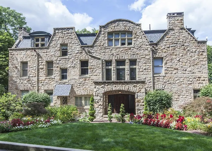 The Mansion At Maple Heights Bed & Breakfast Pittsburgh
