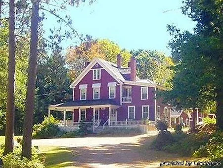Bartlett Inn
