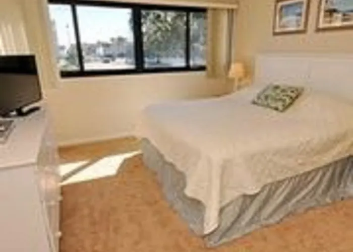 Units At Holiday Towers By Elliott Beach Rentals Myrtle Beach