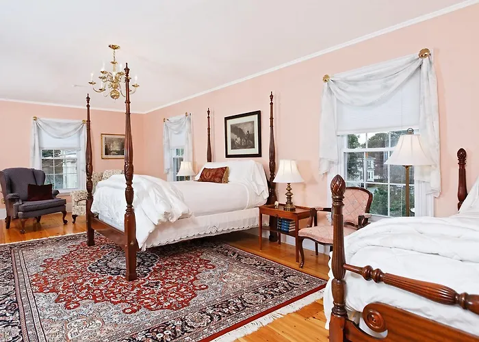 Kennebec Inn Bath