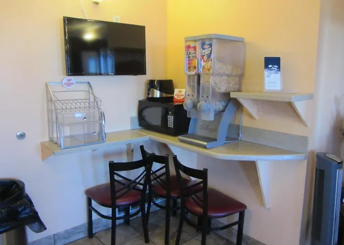 Super 8 By Wyndham Dalhart Motel