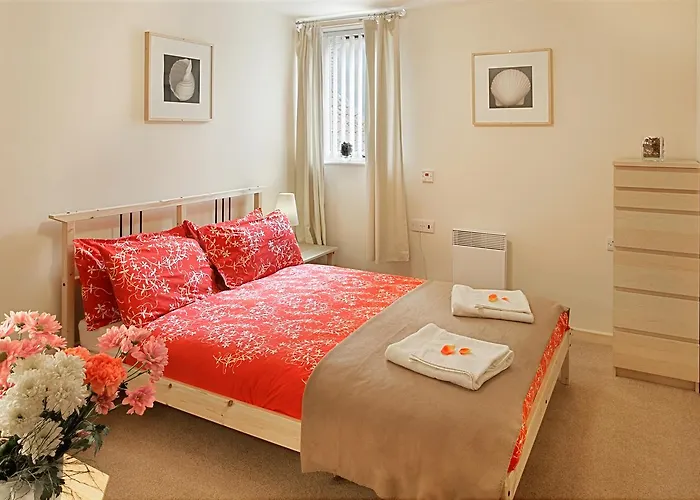 Clarkson Street Apartments Whitby