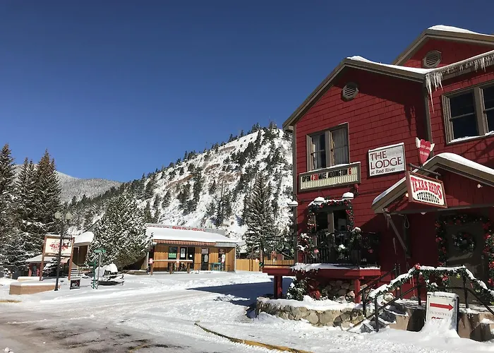 The Lodge At Red River