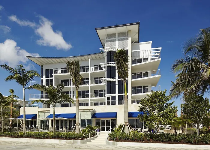 Royal Blues Hotel