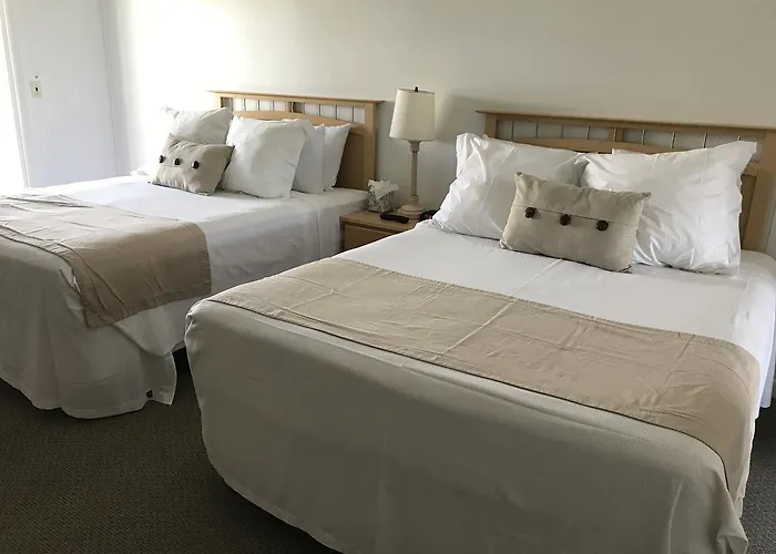 The Three Seasons Resort Dennisport