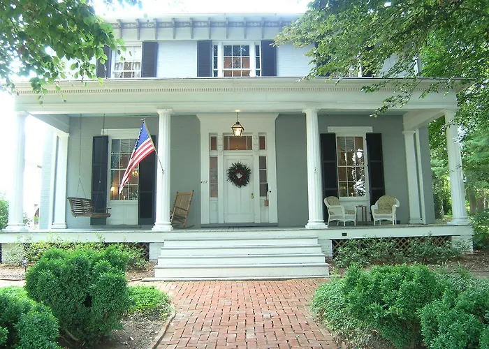 The Carriage Inn Bed And Breakfast