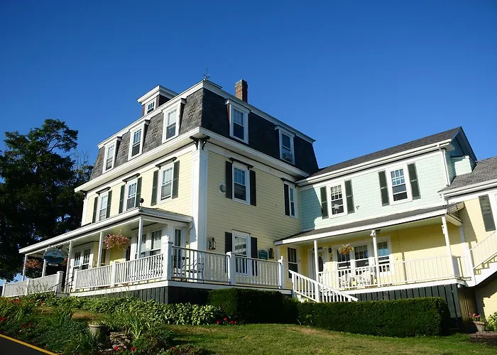 Harbor House Inn Boothbay Harbor