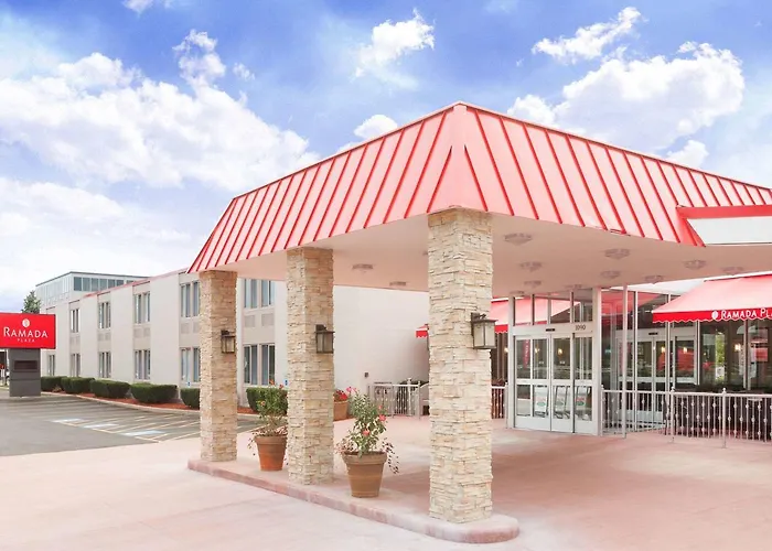 Ramada Plaza By Wyndham Chicago North Shore Wheeling