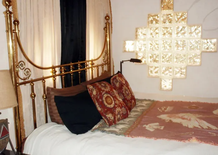 Touchstone Inn