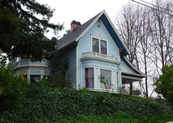 Cliff Crest Inn