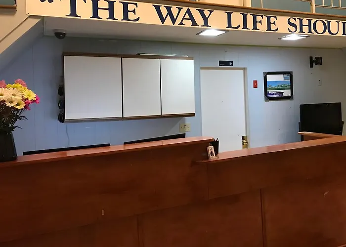 Admirals Ocean Inn
