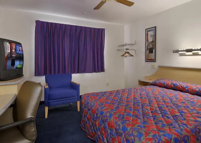 Red Roof Inn Santa Fe
