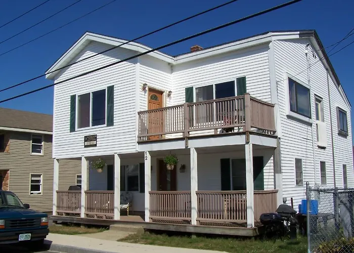 Nautical Beach Properties Hampton