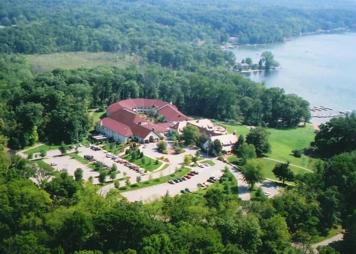 Potawatomi Inn & Cabins Angola